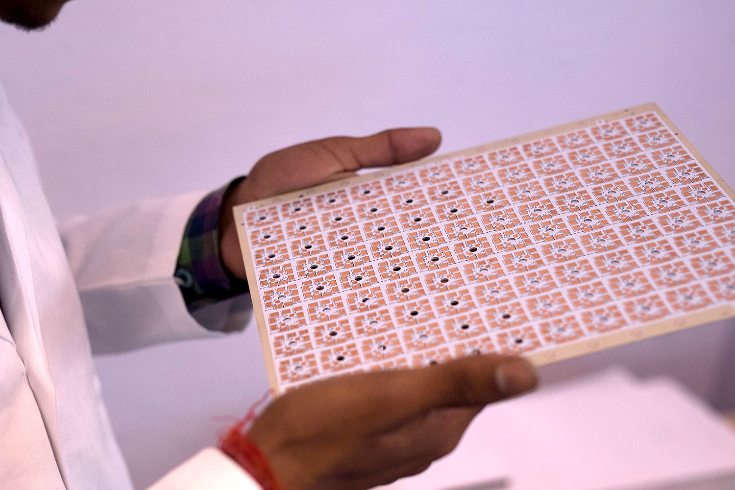 Visual check of a finished panel, Sara Circuits plant, Barwala